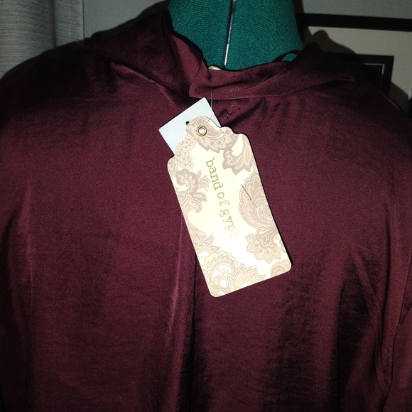 Band of Gypsies Mon Cheri Faux-Wrap Blouse in Plum, Size XL - Picture 9 of 10